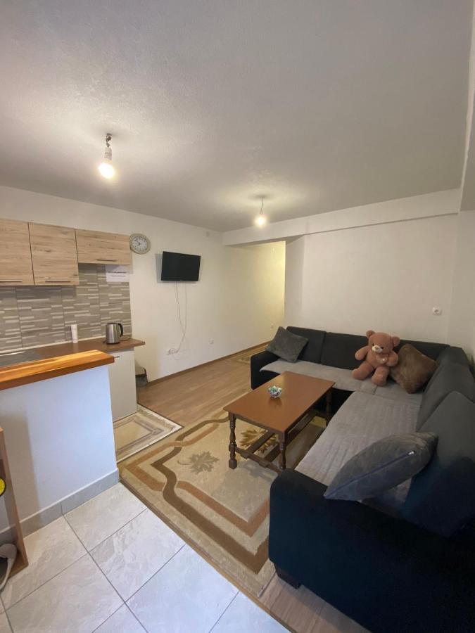 Apartman Seno โมสตาร์ ภายนอก รูปภาพ