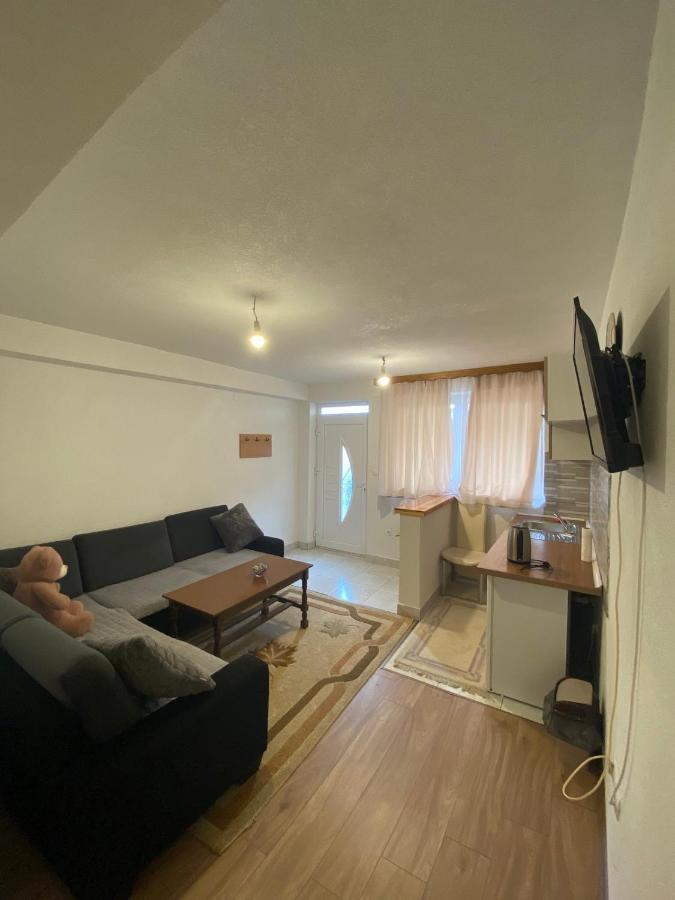Apartman Seno โมสตาร์ ภายนอก รูปภาพ